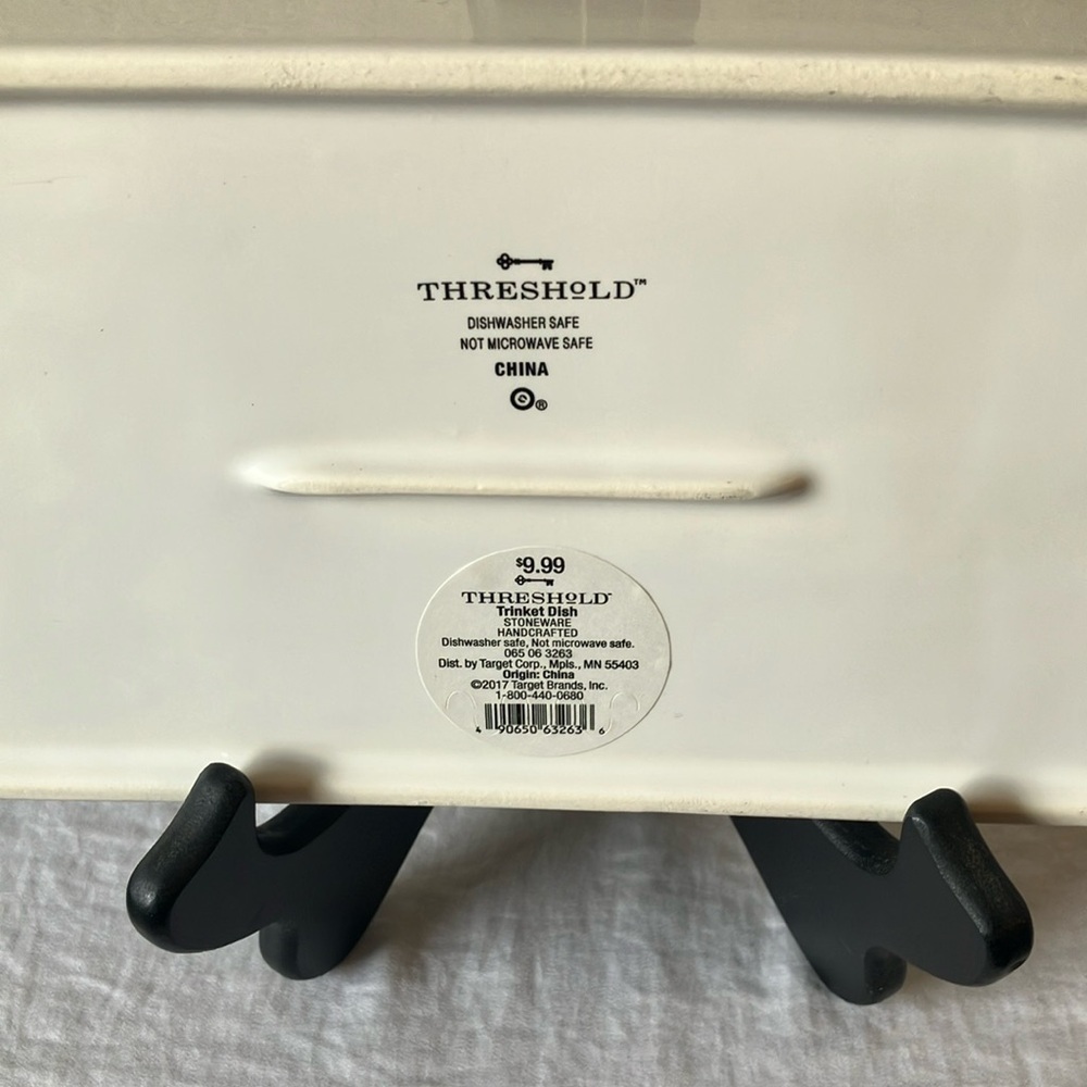Threshold: 2017 XOXO Patterned Tray- Gold Paint Lettering - Picture 9 of 16